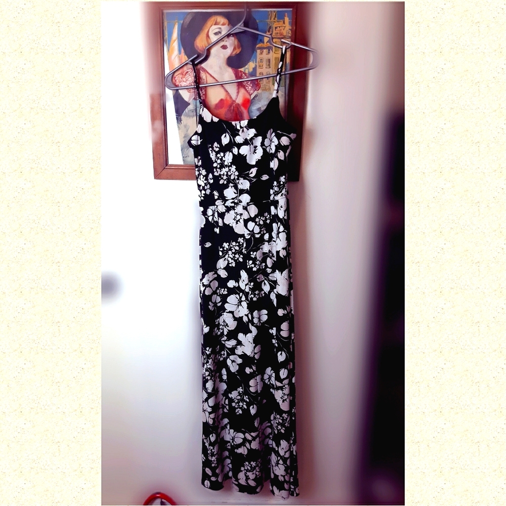 Calvin Klein maxi dress floral fresh and gorgeous